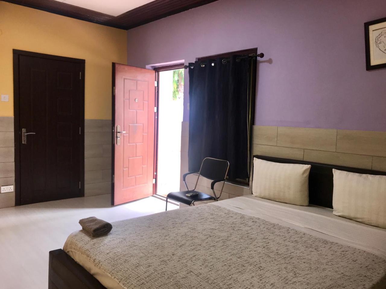 Omanye Lodge Accra Luaran gambar